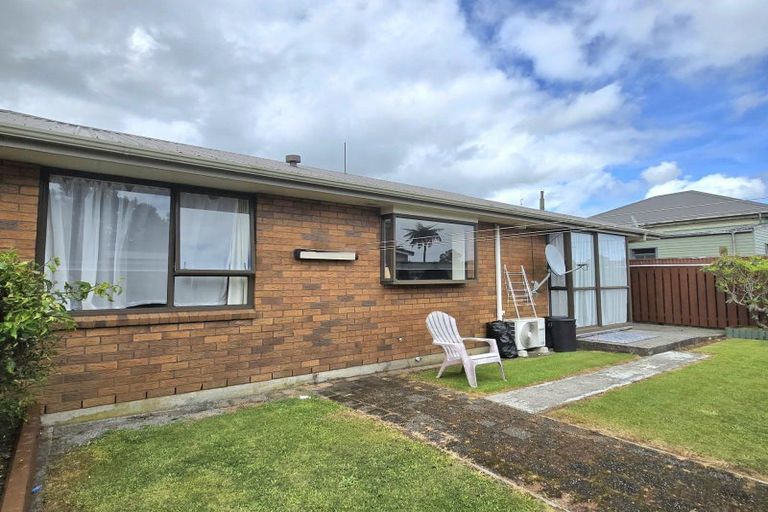 Photo of property in 9a Mill Street, Westport, 7825