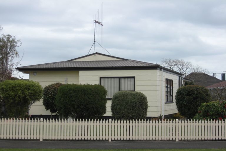 Photo of property in 52 Wilton Street, Levin, 5510