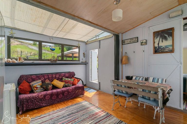 Photo of property in 429 Heatley Road, Whakapirau, Maungaturoto, 0583