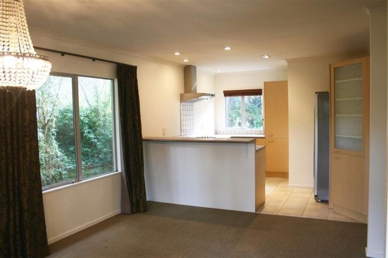 Photo of property in 15 Onslow Road, Khandallah, Wellington, 6035