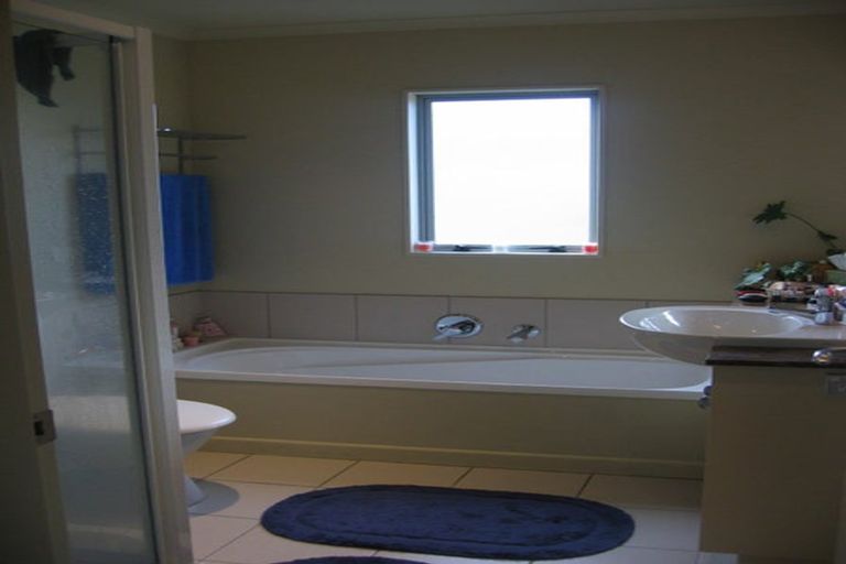 Photo of property in Marrakech Cafe, 28/305 Evans Bay Parade, Hataitai, Wellington, 6021