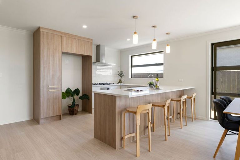 Photo of property in 10 Oralee Terrace, Peacocke, Hamilton, 3206