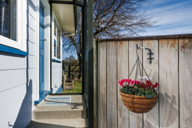 Photo of property in 2 Lockhart Avenue, Milson, Palmerston North, 4414