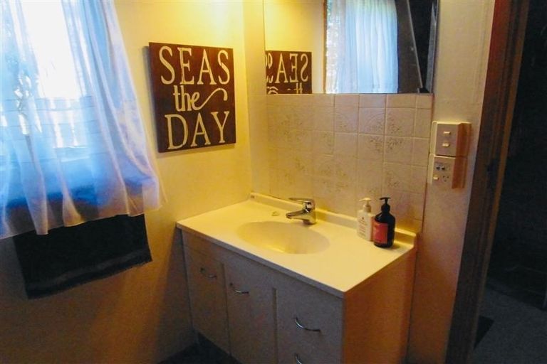 Photo of property in 78b Awanui Street, Merrilands, New Plymouth, 4312