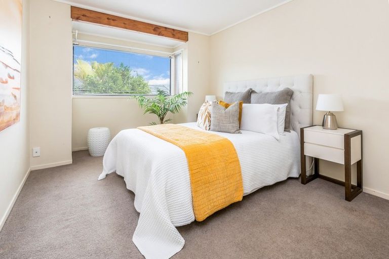 Photo of property in 1/95 Botany Road, Botany Downs, Auckland, 2010