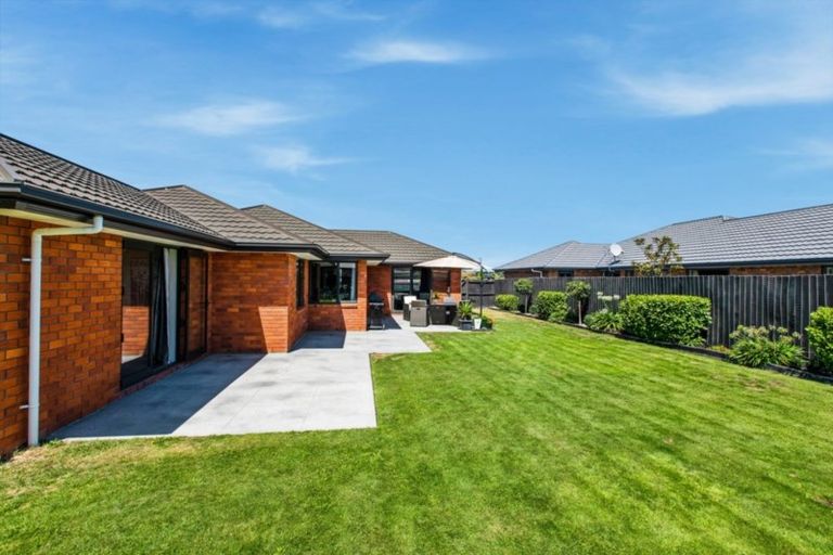Photo of property in 17 Mccauley Street, Rolleston, 7614