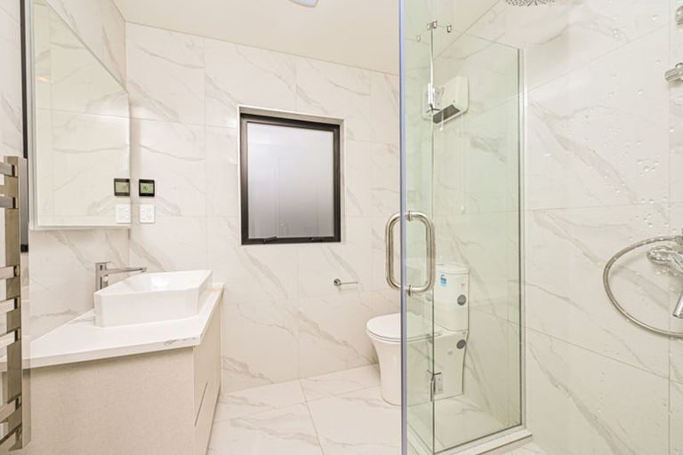 Photo of property in 309 Massey Road, Mangere East, Auckland, 2024