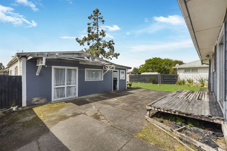 Photo of property in 31 Border Road, Henderson, Auckland, 0612