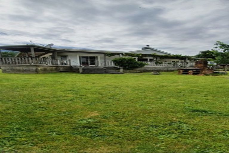 Photo of property in 27 George Street, Eltham, 4322