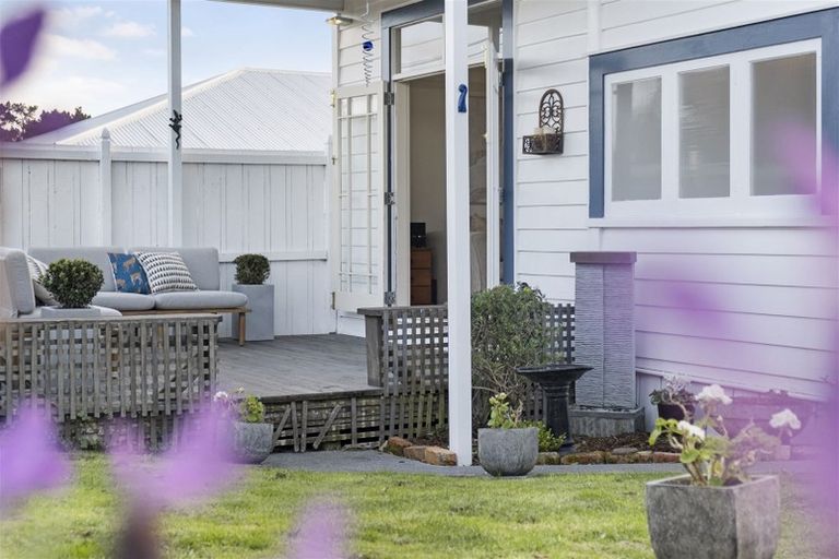 Photo of property in 1/49 Rawene Road, Birkenhead, Auckland, 0626