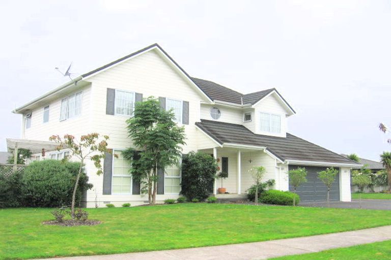 Photo of property in 25 Te Wharau Drive, Greenhithe, Auckland, 0632