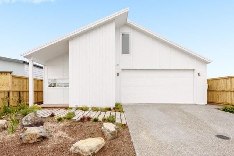 Photo of property in 5 Knightia Drive, Papamoa Beach, Papamoa, 3118