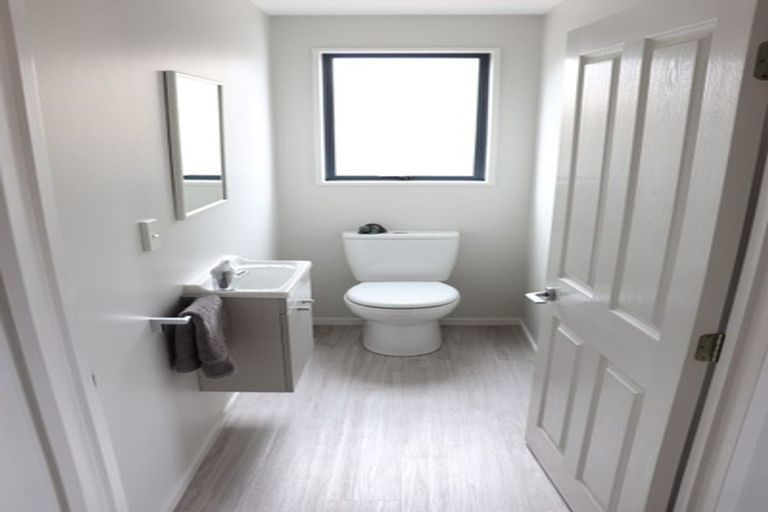 Photo of property in 40a Sawyers Arms Road, Northcote, Christchurch, 8052