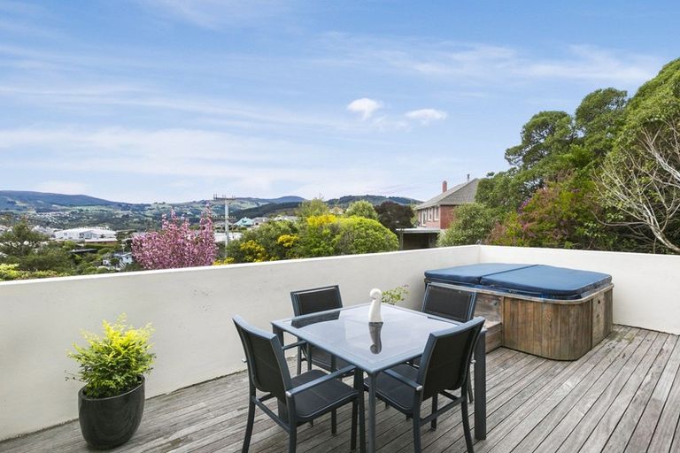 Photo of property in 127 Larnach Road, Vauxhall, Dunedin, 9013