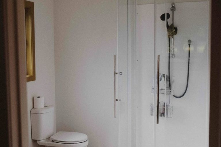 Photo of property in 5 Karioi Crescent, Raglan, 3225