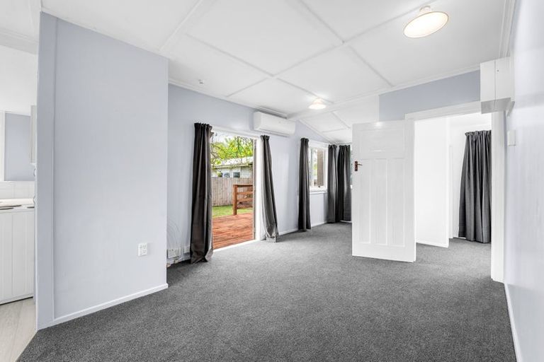 Photo of property in 53a Paul Crescent, Fairfield, Hamilton, 3214