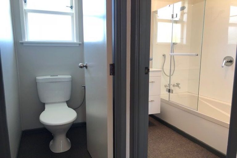 Photo of property in 5b Francis Road, Paraparaumu Beach, Paraparaumu, 5032