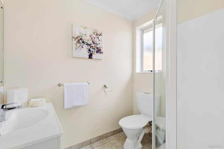 Photo of property in 12 Mt Lebanon Crescent, The Gardens, Auckland, 2105