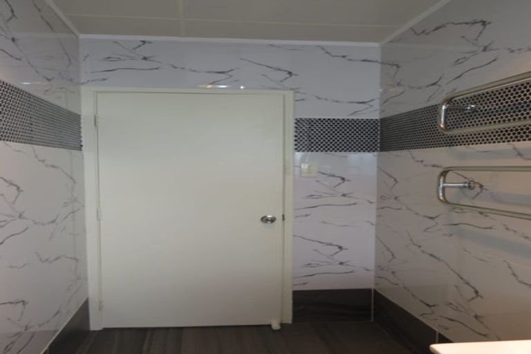 Photo of property in 4 Carbery Place, Manurewa, Auckland, 2102