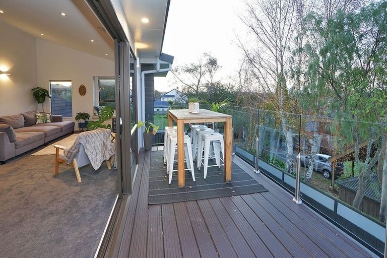 Photo of property in 10b Burn-murdoch Street, St Andrews, Hamilton, 3200