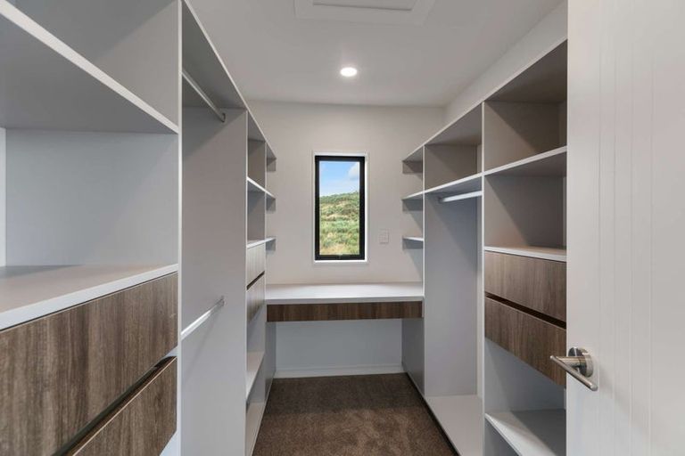 Photo of property in 4 Kauru Lane, Wainui, 0992