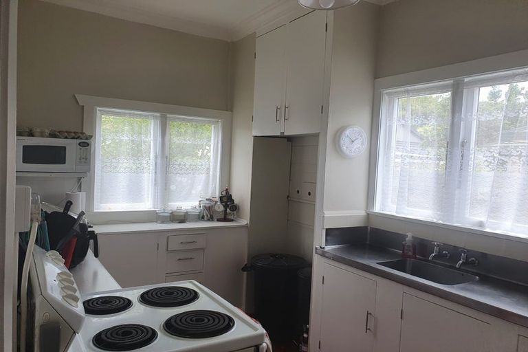 Photo of property in 180 College Street, Awapuni, Palmerston North, 4412