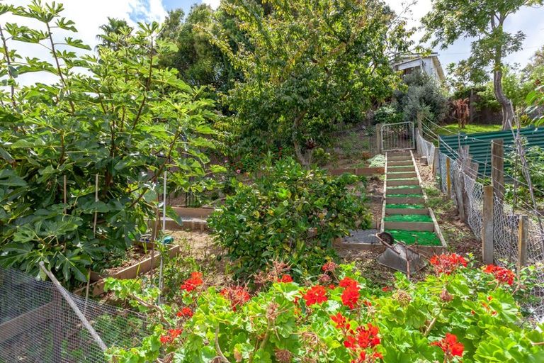 Photo of property in 102 Karaka Road, Thames, 3500