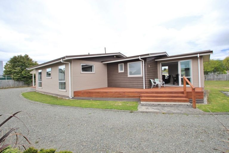 Photo of property in 8 Motu-au Close, Manapouri, 9679