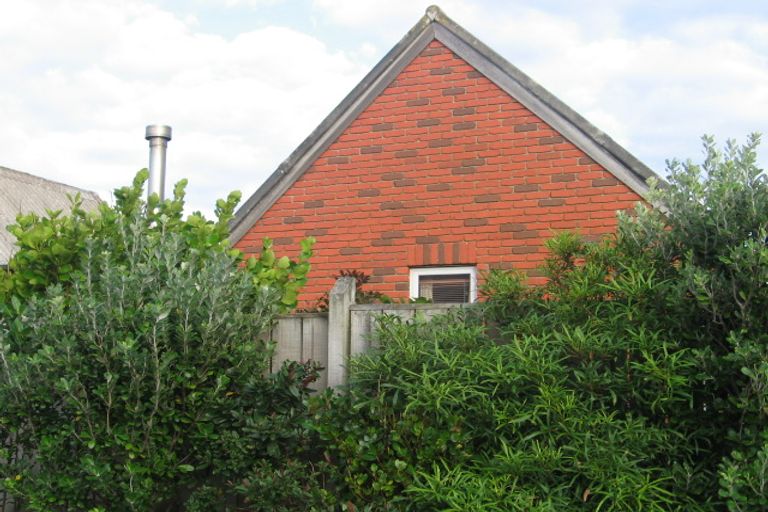 Photo of property in 28 Welland Place, Island Bay, Wellington, 6023