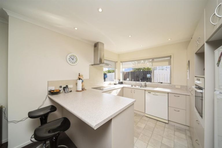 Photo of property in 12a Collins Street, Hawera, 4610