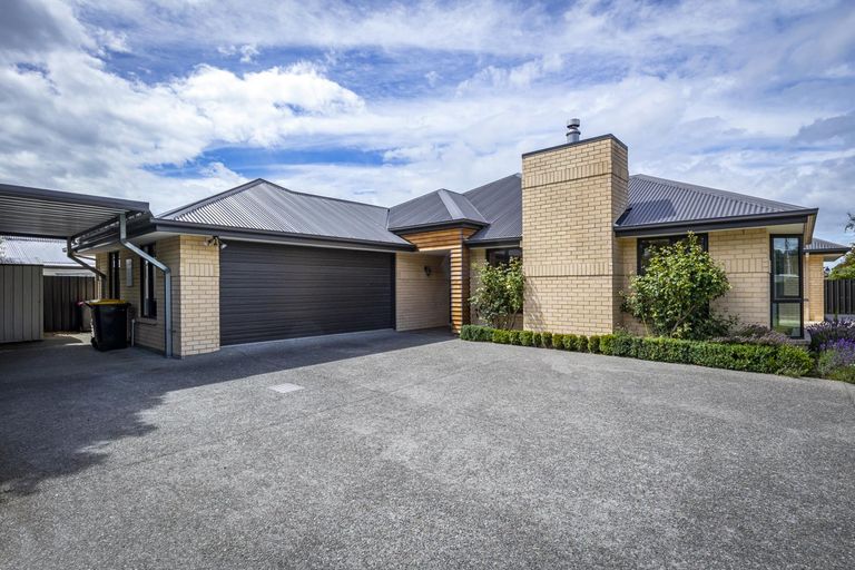 Photo of property in 1 Kennedy Street, Geraldine, 7930