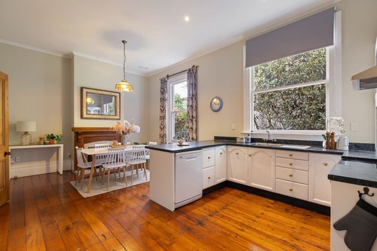 Photo of property in 38 Waldegrave Street, Palmerston North, 4410