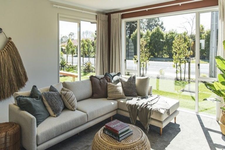 Photo of property in 19 Te Ahuahu Road, Piha, 0772