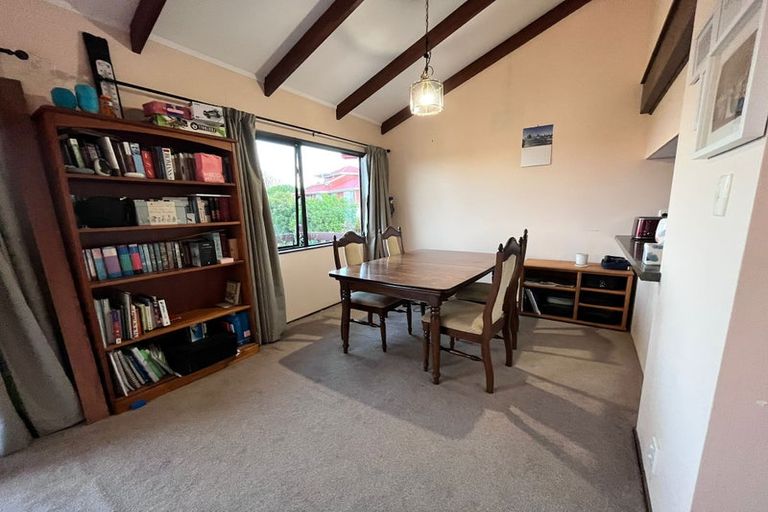 Photo of property in 3 Malters Place, Browns Bay, Auckland, 0630