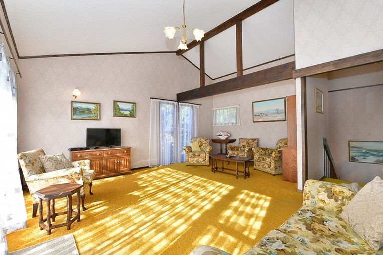 Photo of property in 47 Stapleford Crescent, Browns Bay, Auckland, 0630