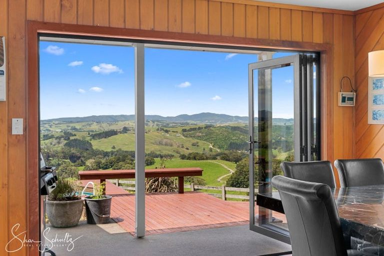 Photo of property in 338a Wairere Road, Paparoa, 0571