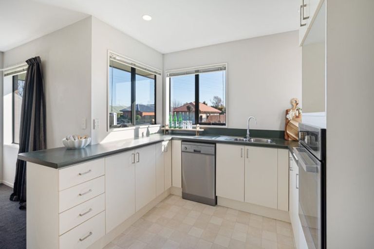 Photo of property in 63 Mauger Drive, Heathcote Valley, Christchurch, 8022