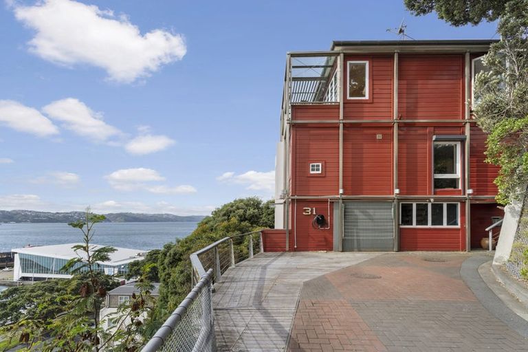 Photo of property in 31 Mcfarlane Street, Mount Victoria, Wellington, 6011