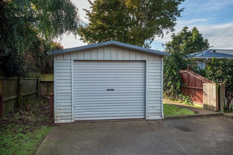 Photo of property in 9g Kerr Street, Devonport, Auckland, 0624