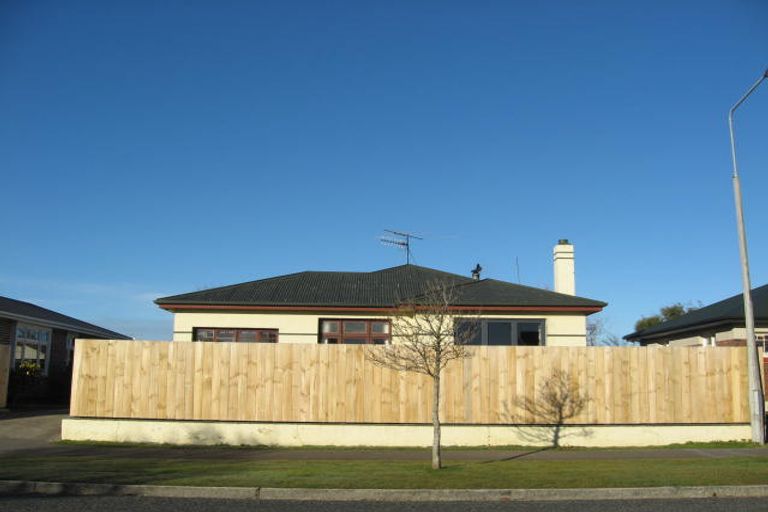 Photo of property in 51 Newcastle Street, Windsor, Invercargill, 9810