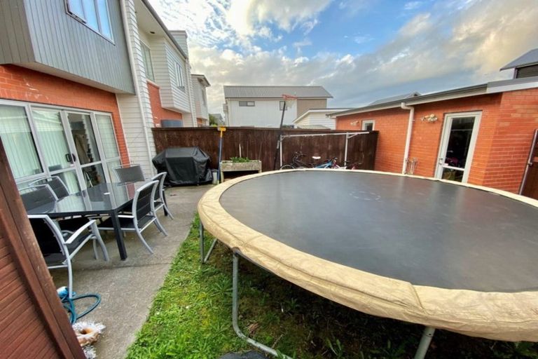 Photo of property in 22 Harvard Street, Hobsonville, Auckland, 0616