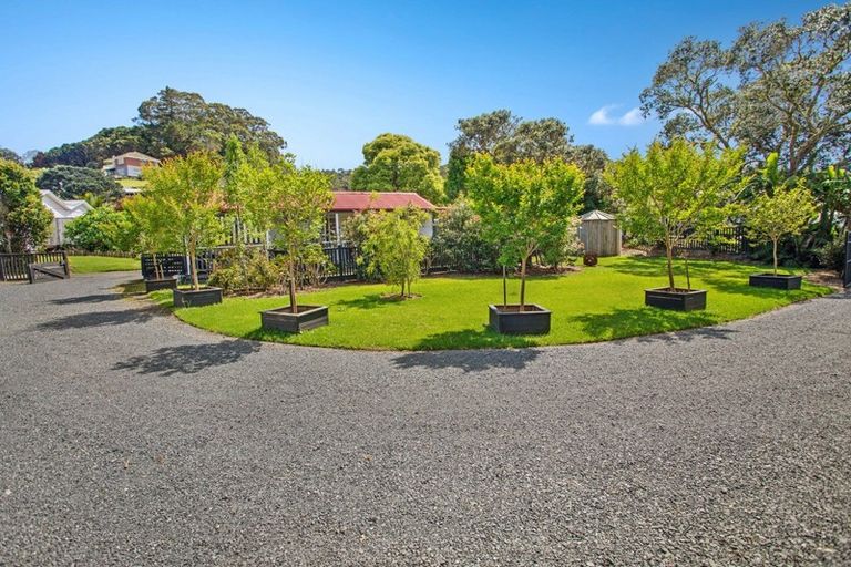 Photo of property in 6 Beresford Street, Russell, 0202