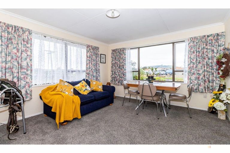 Photo of property in 5-5a Rugby Street, Waimate, 7924