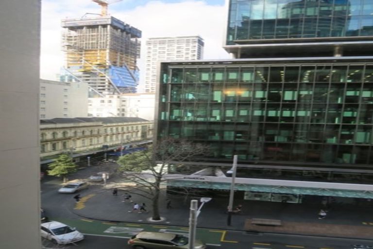 Photo of property in Guardian Apartments, 406/105 Queen Street, Auckland Central, Auckland, 1010
