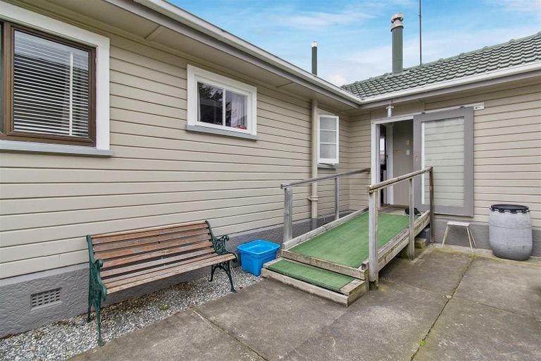Photo of property in 18 Holmes Street, Waimate, 7924
