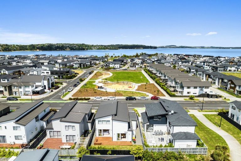 Photo of property in 25 Roa Avenue, Hobsonville, Auckland, 0616