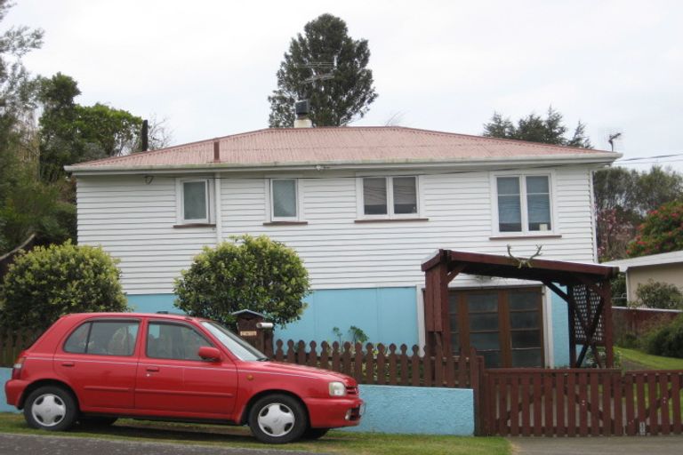 Photo of property in 43 Waimea Street, Westown, New Plymouth, 4310