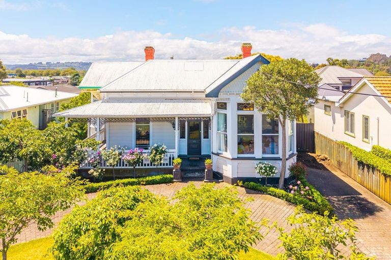 Photo of property in 12 Campbell Street, Whanganui, 4500