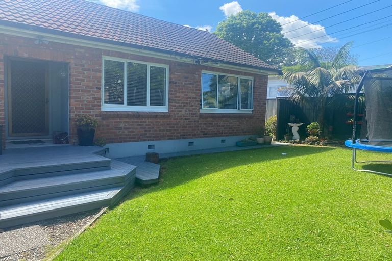 Photo of property in 1/25 Woodward Avenue, Mangere Bridge, Auckland, 2022