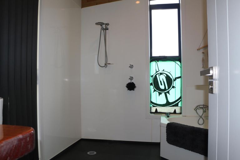 Photo of property in 26 Coachmans Way, Cable Bay, 0420